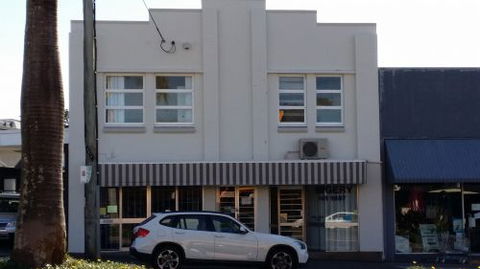 Coronation House Dentist Nambour - Dentist in Melbourne 3