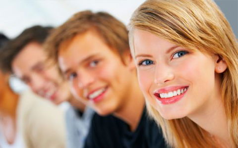 Pearl White Dental'Charles Macdonald - Dentist in Melbourne 2