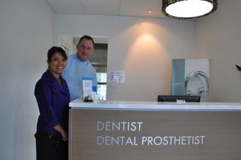 Graeme Robertson Dental Prosthetist - Dentist in Melbourne 0