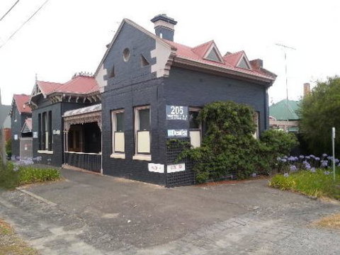 Anderson Don Dr - Dentist in Melbourne 1