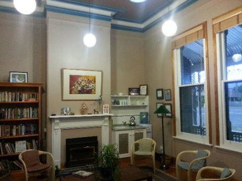 Anderson Don Dr - Dentist in Melbourne 4