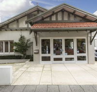 Gerrardine McElhinney - Dentist in Melbourne