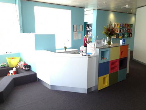 Malcolm Deall & Associates - Dentist in Melbourne 3